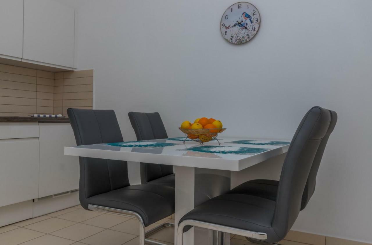 Principium Apartments Klenovica Buitenkant foto