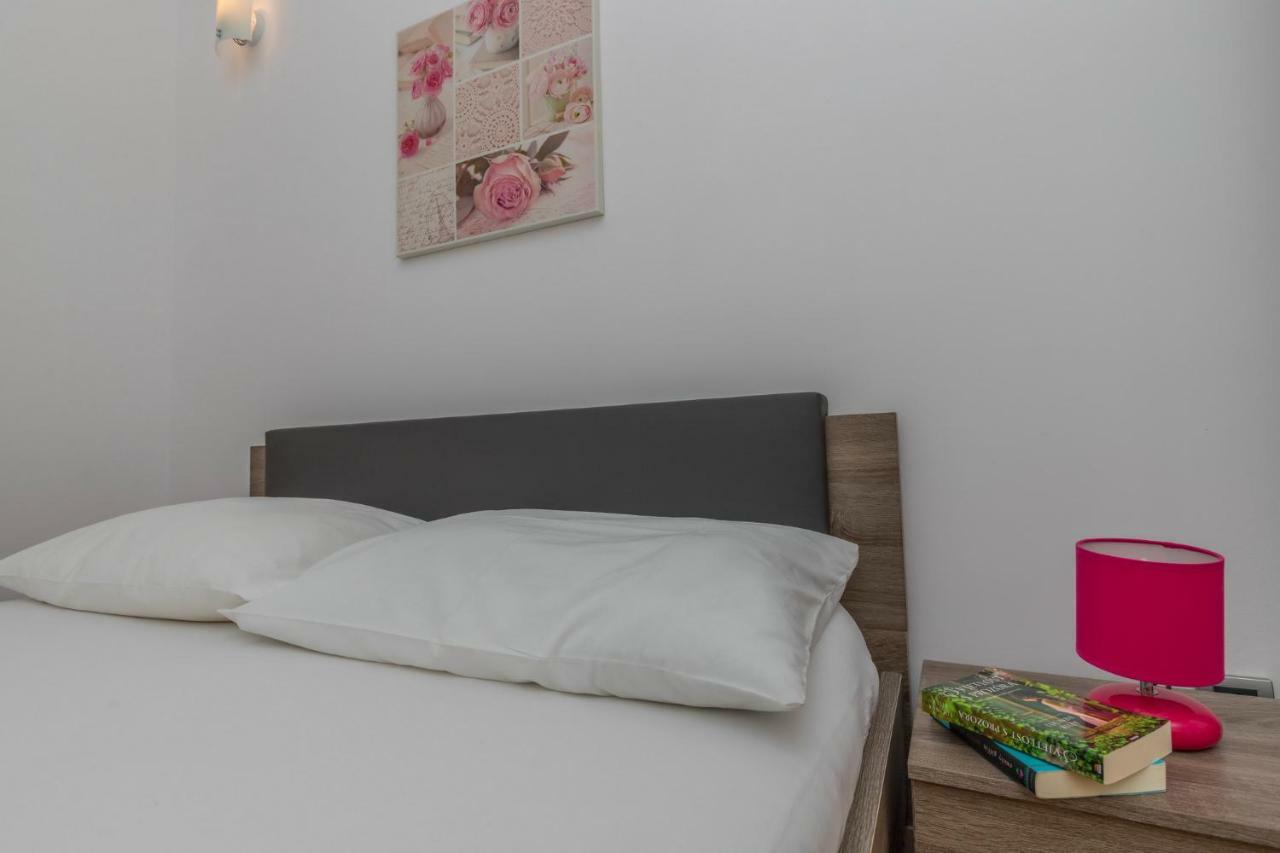 Principium Apartments Klenovica Buitenkant foto